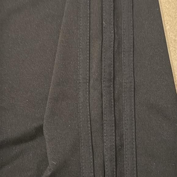 C NWOT Adidas Women’s Medium Wide Flare Sweatpants Elastic Waist Three Stripes - Picture 5 of 7